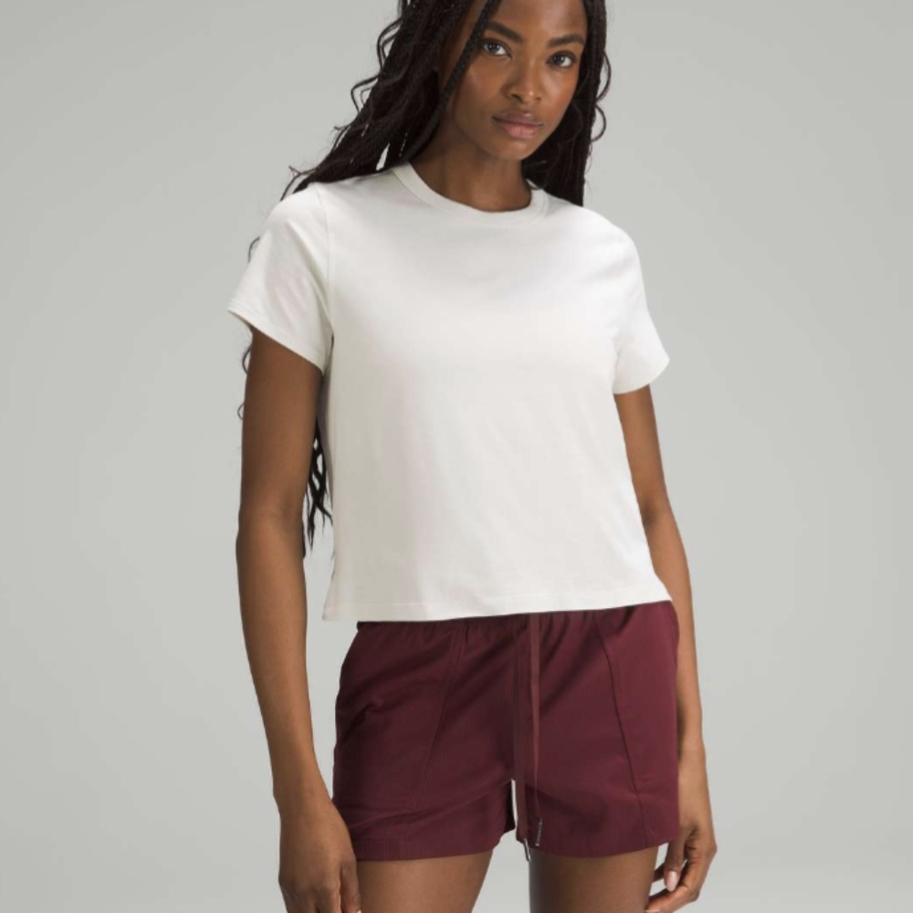 NWT Lululemon classic fit cotton tee